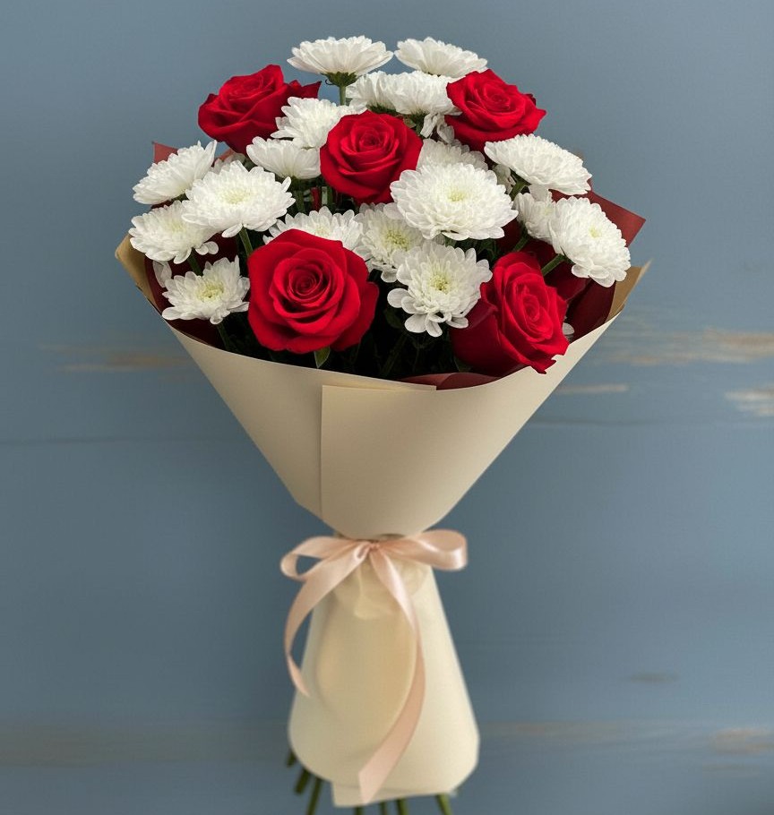 Букет цветов из: Розы и Хризантемы в Кумской Долине