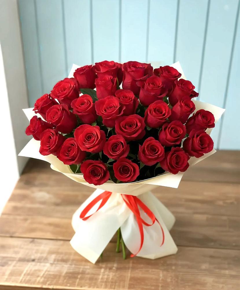 Букет 29 Красных роз в Кумской Долине