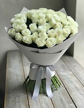 Букет 35 Белых роз в Кумской Долине
