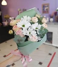 Букет цветов из:  Хризантемы и Розы #REPLACE_PRED# Кумской Долине