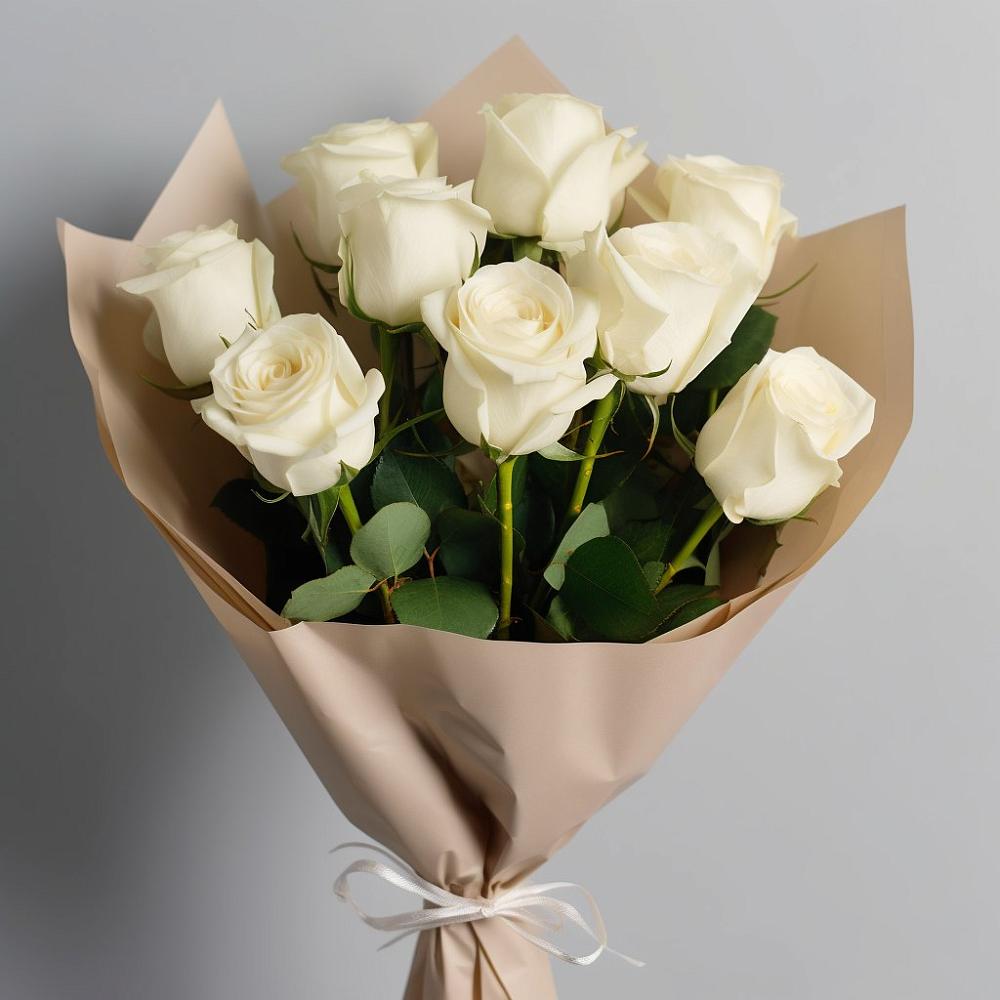 Букет 9 Белых роз Эдлесс Лав в Кумской Долине