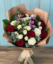 Букет цветов из:  Розы и Альстромерии #REPLACE_PRED# Кумской Долине