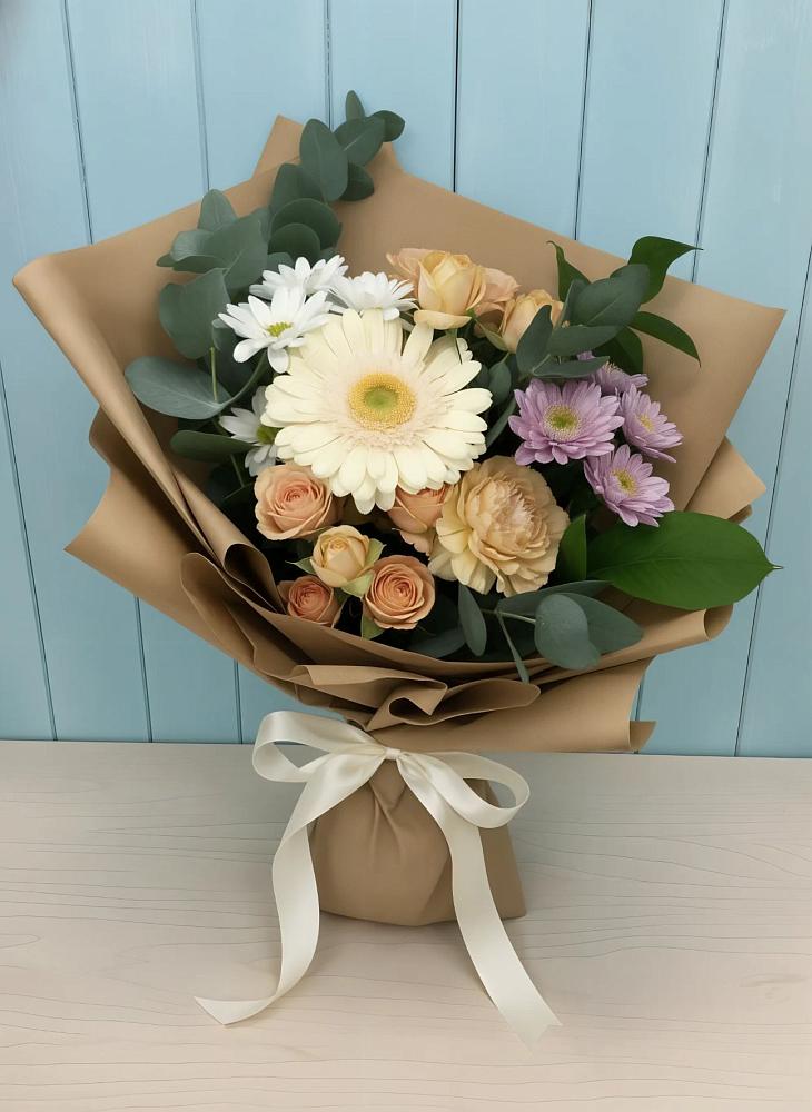 Букет цветов из: Герберы и Хризантемы в Кумской Долине
