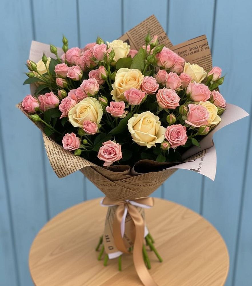 Букет цветов из: Розы в Кумской Долине