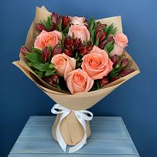 Букет цветов из:  Розы и Альстромерии #REPLACE_PRED# Кумской Долине