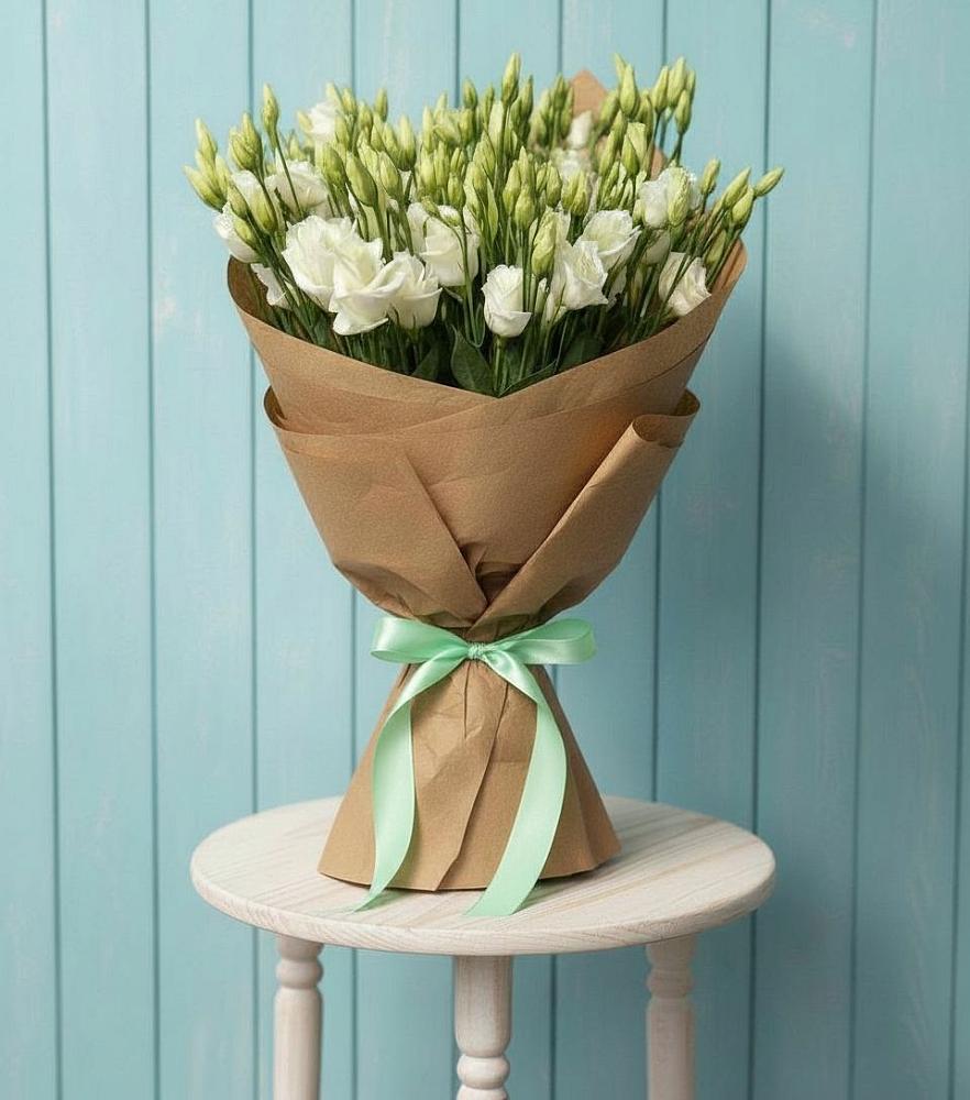 Букет цветов из: Лизиантусы в Кумской Долине