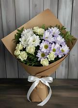 Букет цветов из:  Хризантемы и Розы в Кумской Долине