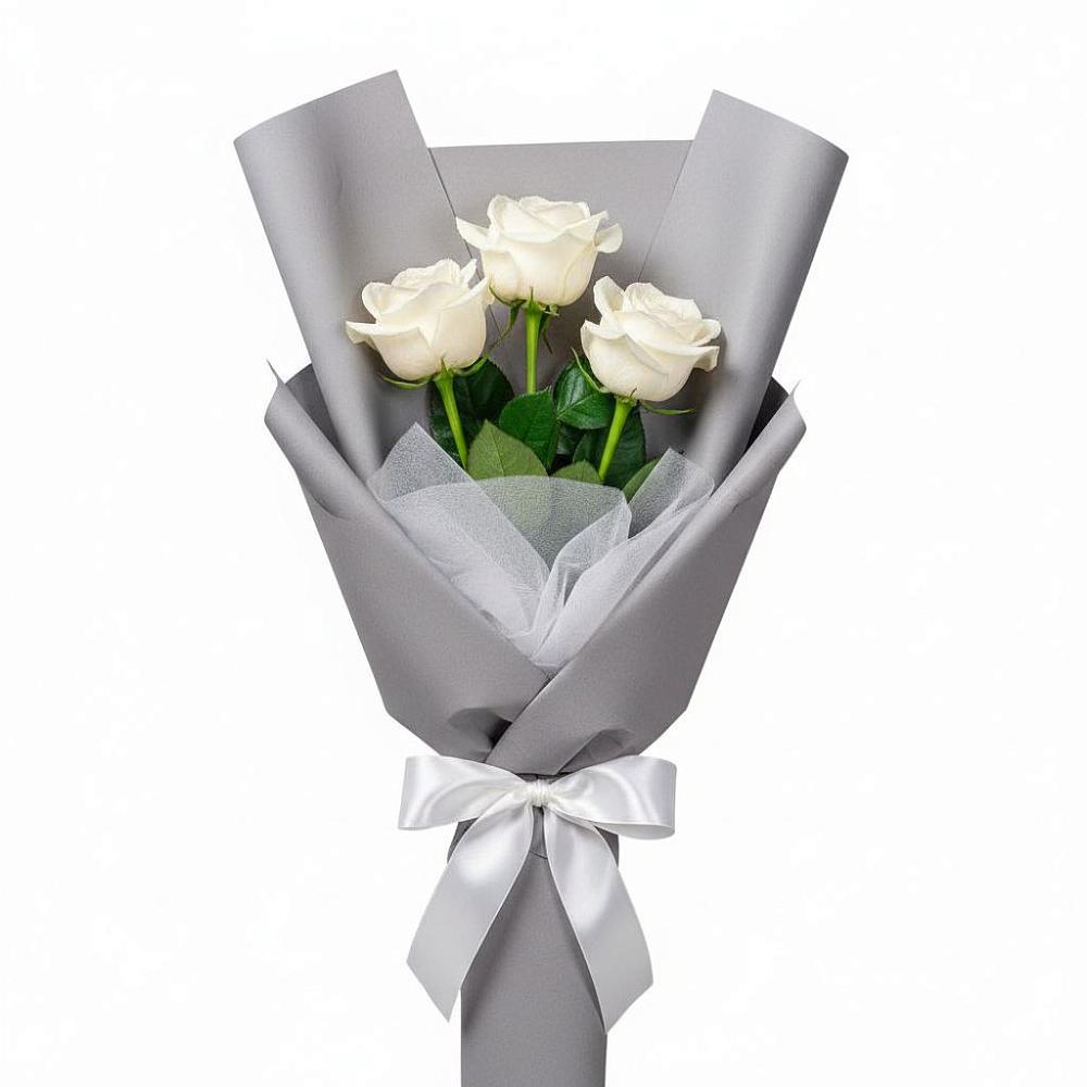 Букет 3 белые розы в Кумской Долине