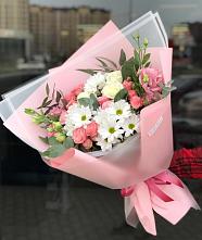 Букет цветов из:  Розы, Лизиантусы и Хризантемы в Кумской Долине