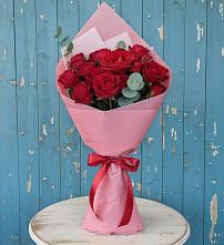 Букет цветов из:  Розы в Кумской Долине