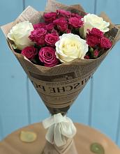 Букет цветов из:  Розы в Кумской Долине