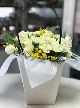 Композиция бриллиант в Кумской Долине Цветочная композиция из Розы в Кумской Долине