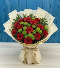 Букет цветов из:  Розы и Хризантемы в Кумской Долине