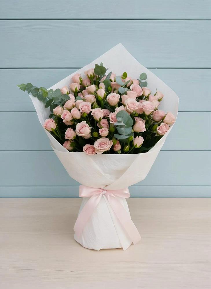 Букет цветов из: Розы в Кумской Долине