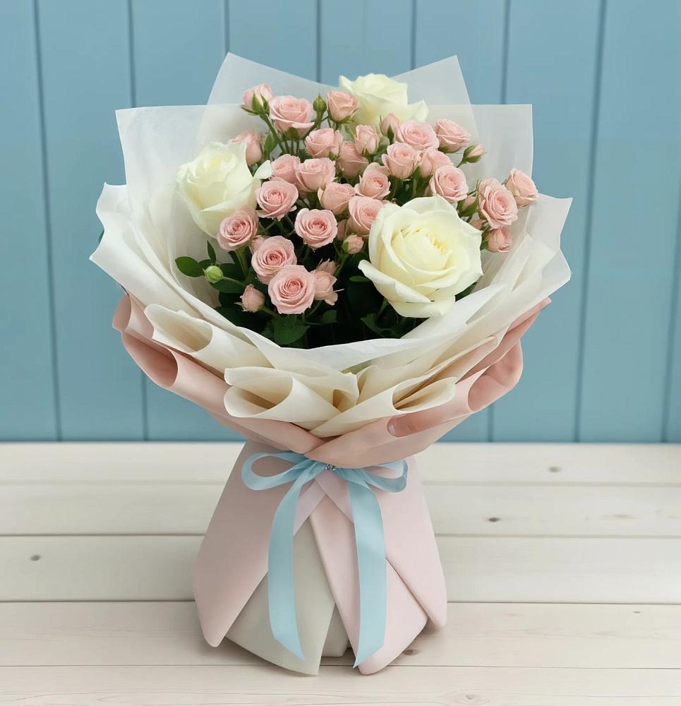 Букет цветов из: Розы в Кумской Долине