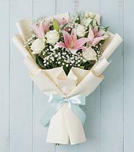 Букет цветов из:  Лилии в Кумской Долине