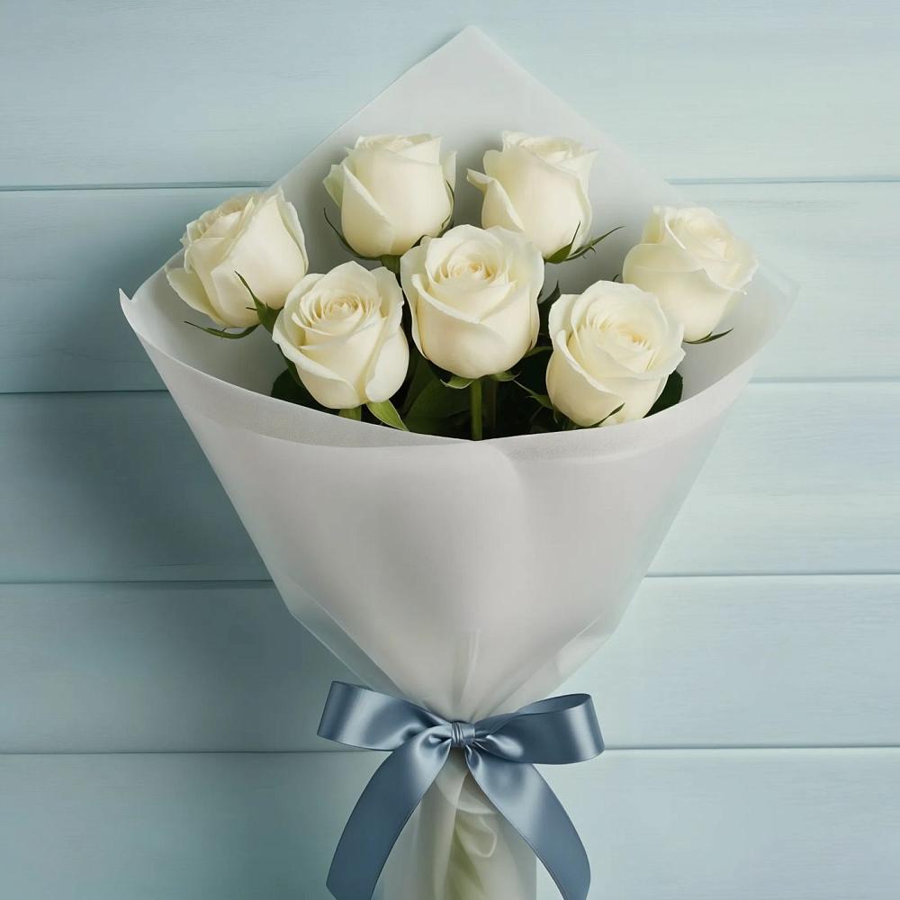 Букет 7 Белых роз Эдлесс Лав в Кумской Долине